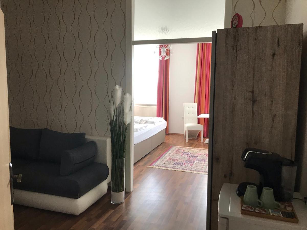 Hotel-Restaurant Zum Donaueck Mauthausen Exteriör bild