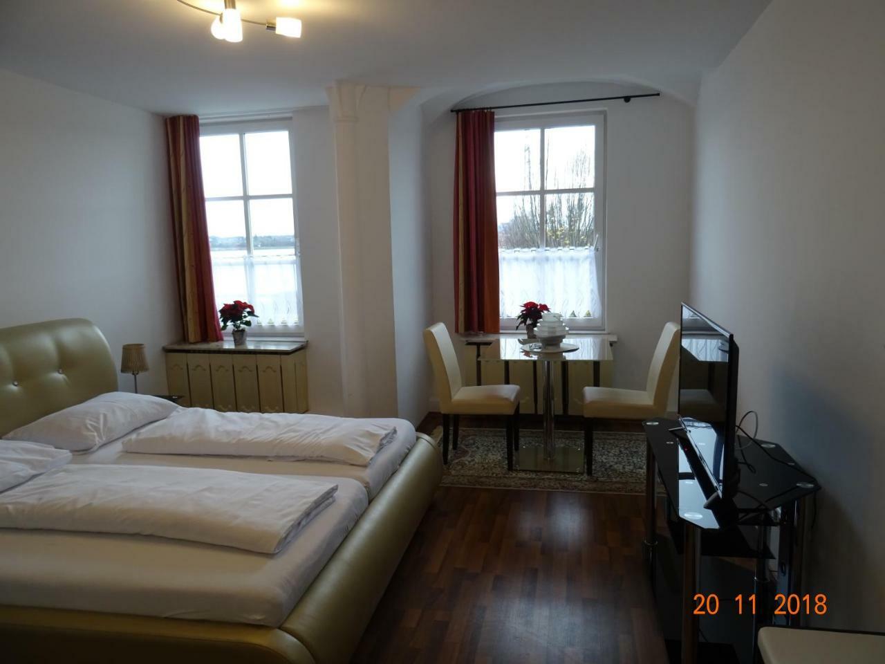 Hotel-Restaurant Zum Donaueck Mauthausen Exteriör bild